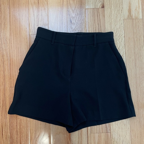 Aritzia anthem short black - Picture 3 of 6